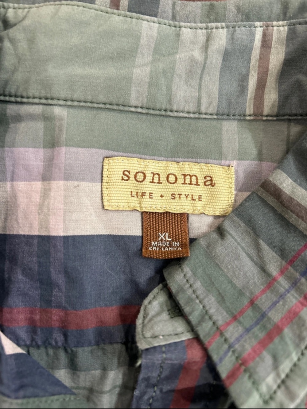Men’s button down bundle - Picture 7 of 7